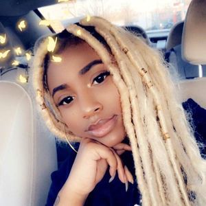 Meet your Posher, Rayshona